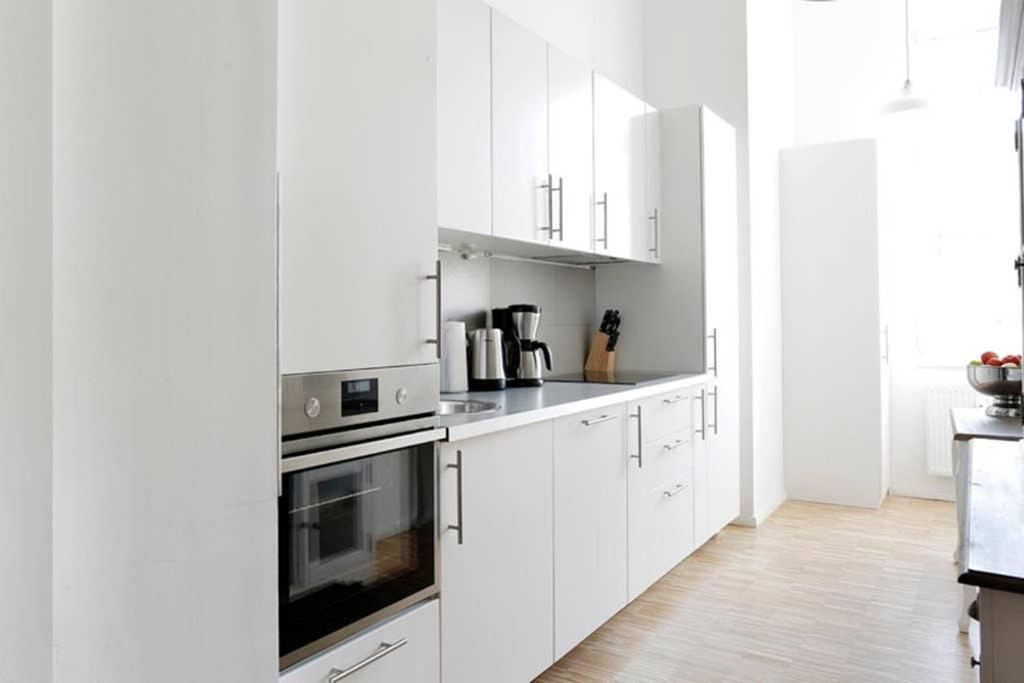 Sc 06 By Rockchair Apartments L Superhost Status L 4 Bedrooms Boxspringbeds 2 Bathrooms Balcony Elevator - Cozy Family & Business Flair Welcomes You! Berlin Luaran gambar