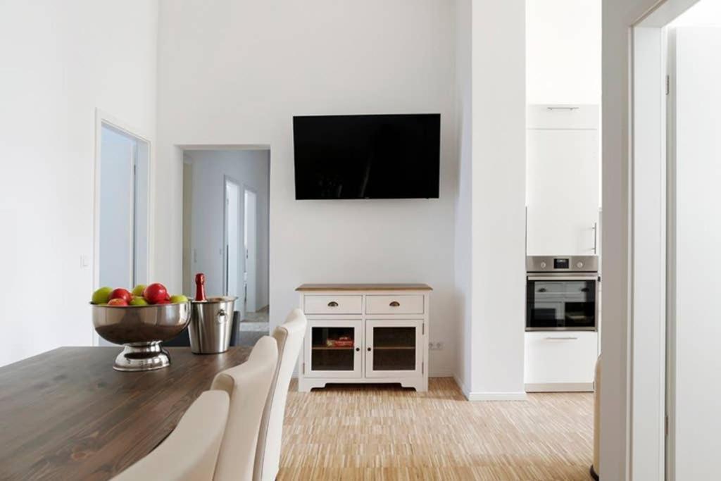 Sc 06 By Rockchair Apartments L Superhost Status L 4 Bedrooms Boxspringbeds 2 Bathrooms Balcony Elevator - Cozy Family & Business Flair Welcomes You! Berlin Luaran gambar